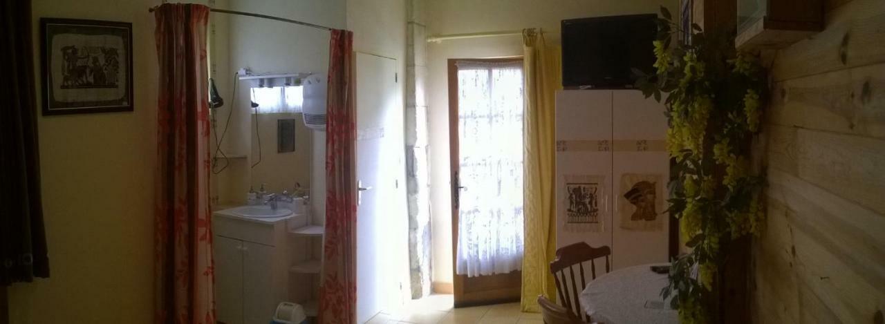 La Gamardaise - M.Millot Bed and Breakfast Gamarde-les-Bains Εξωτερικό φωτογραφία